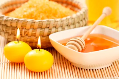 Công Dụng Tuyệt Vời Của Mật Ong Và Nghệ Vàng Trong Việc Trị Mụn