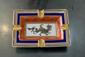 Gạt tàn Trống Đồng