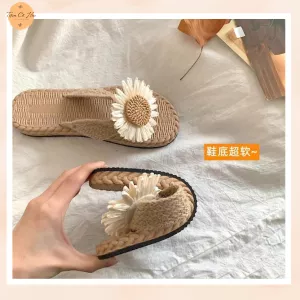 Dép cói hoa cúc đi biển