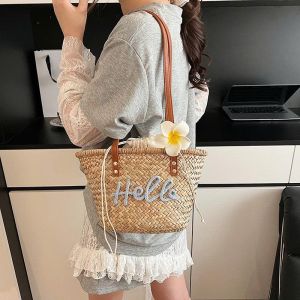 Túi cói đi biển bucket chữ "Hello"