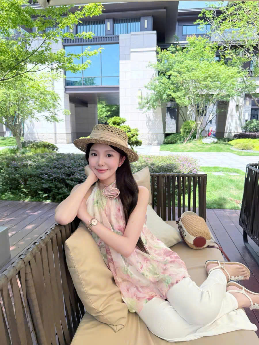 z6580065951681_c89204f95c625319cdc7bdacbdafe4d4