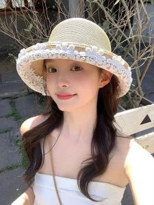 Mũ cói đi biển bucket hoa