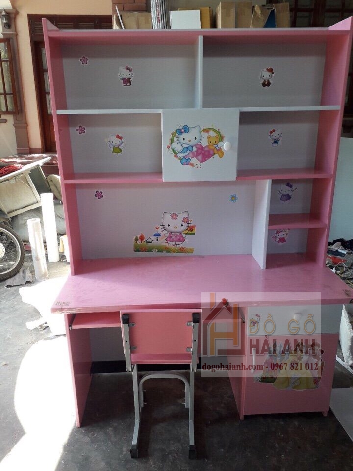 Bàn Học Sinh Liền Giá Sách 1m2 Hồng - 02