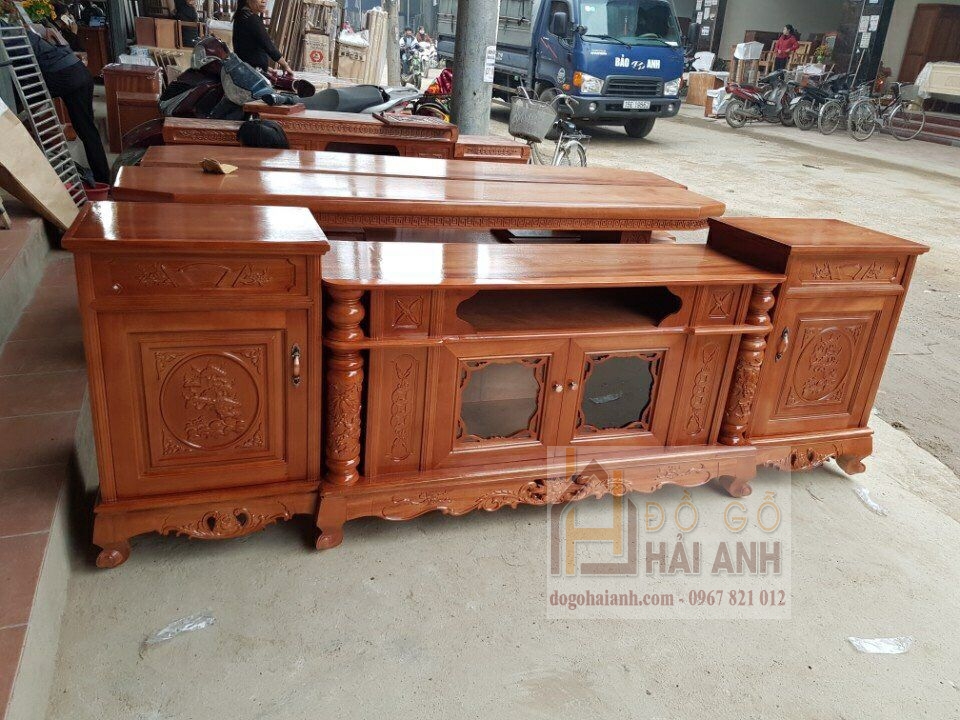 Kệ Tivi Cột Nho Gỗ Xoan Đào 2m4