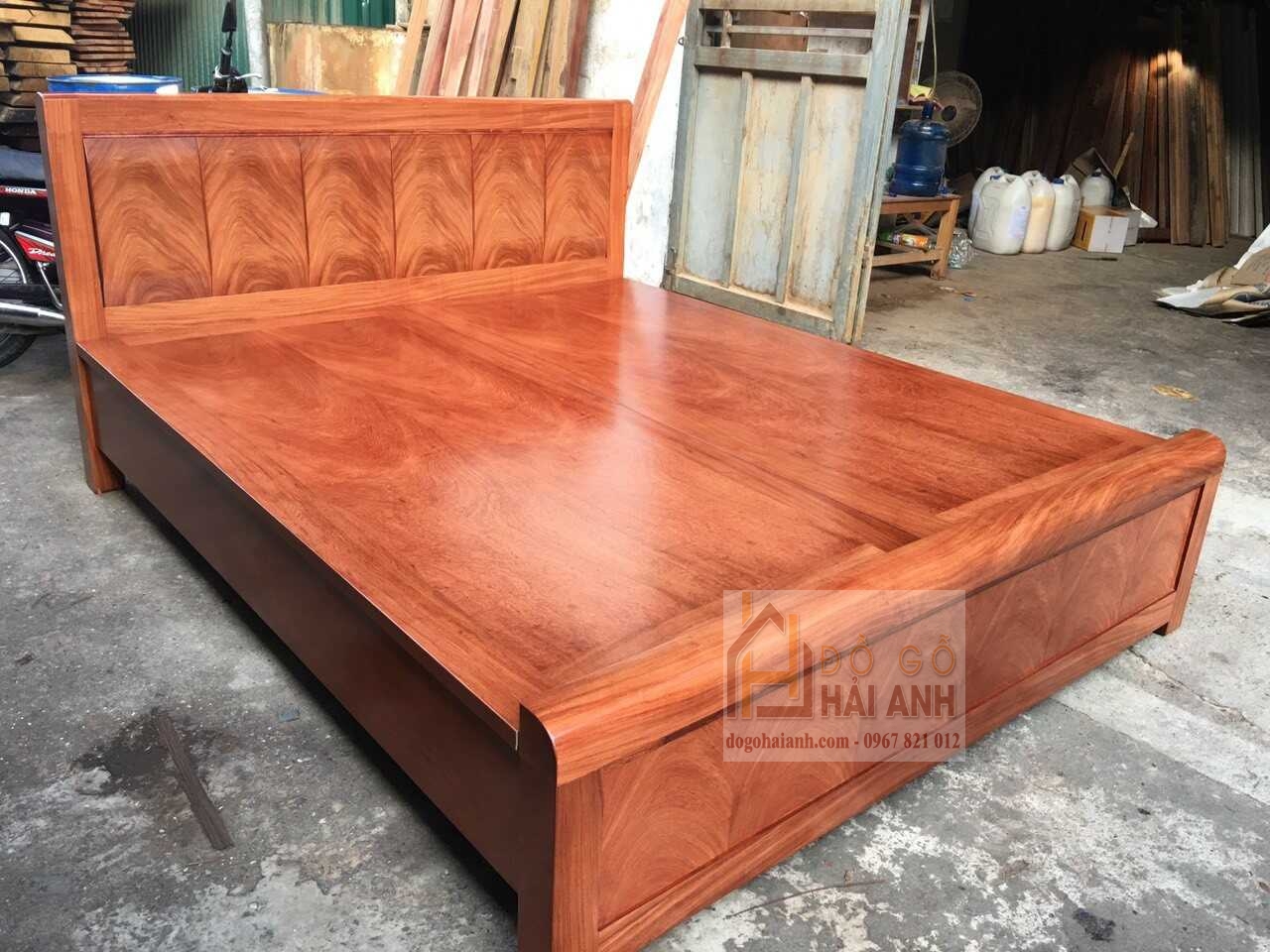 Giường hương đá tựa thanh 1m6x2m