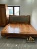 Giường chân Thuyền hương xám