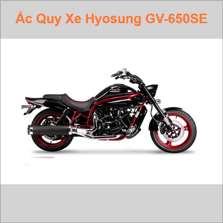 Bình ắc quy cho xe moto pkl Hyosung GV 650SE Special Limited Edition 30th có công suất tầm 12Ah (10h) với các mã bình ắc quy phổ biến như YT14B-4; YT14B-BS Bình ắc quy xe mô tô phân khối lớn Hyosung GV650 có kích thước khoảng Dài 15cm * Rộng 7cm * Cao 14.5cm battery chất lượng tốt nhất giá rẻ