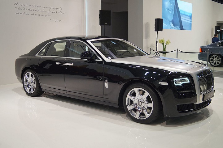 Bình ắc quy xe ô tô Rolls Royce Ghost