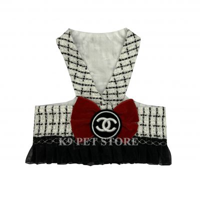 Áo cho thú cưng Luxury (Yếm Chanel)