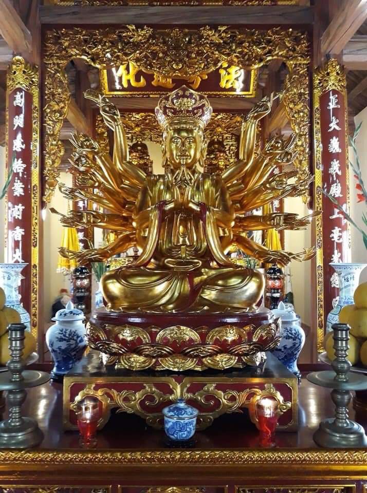 Tượng Phật Bà Quan Âm Nghìn Mắt Nghìn Tay