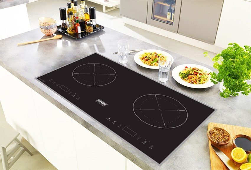 Loại bếp âm kính với 2 vùng nấu từ
Bề mặt bếp bằng kính chịu lực, chịu nhiệt dày 8mm