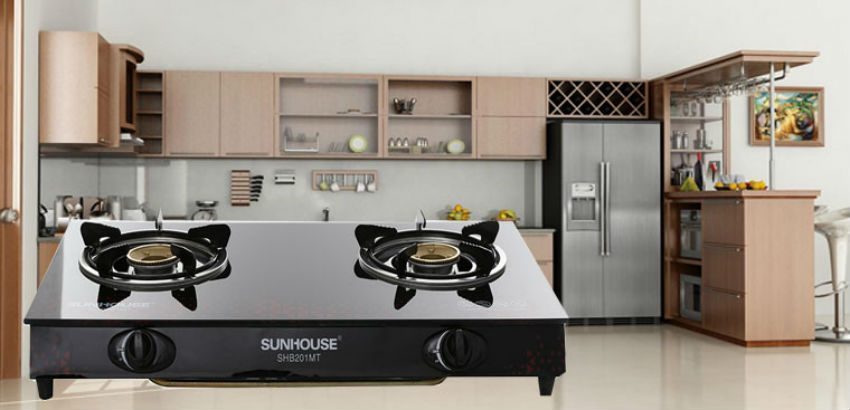 Mặt bếp bằng kính cường lực sáng bóng
Hệ thống đánh lửa Magneto cho tia lửa nhạy, hoạt động bền tốt