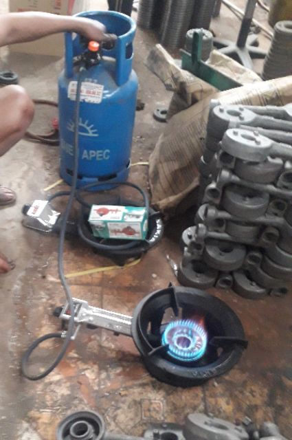 Màu sắc: đen
Xuất xứ: Việt Nam
Công suất: 100W
Bảo hành: 24 tháng
