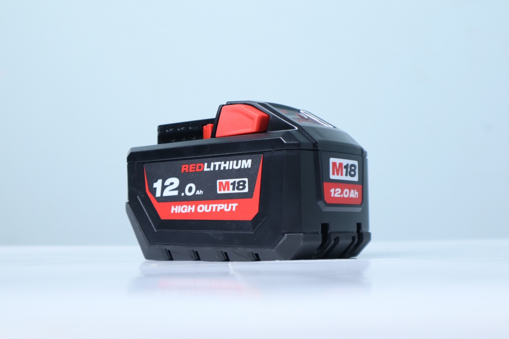 pin-milwaukee-18v-120ah-redlithium-ion-m18hb12-2_1