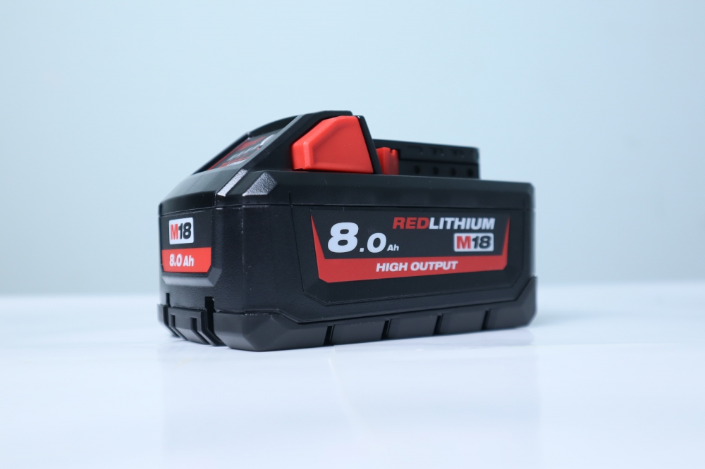 Pin Li-Ion RedLithium 18v 8.0ah Milwaukee M18HB82