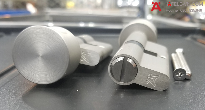 anh-7-ruot-khoa-nha-ve-sinh-hafele-916-95-426