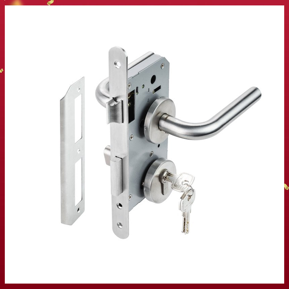 anh1-khoa-tay-nam-gat-499-62-505