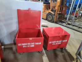 Thùng đựng cát chữa cháy trong phòng hóa chất
