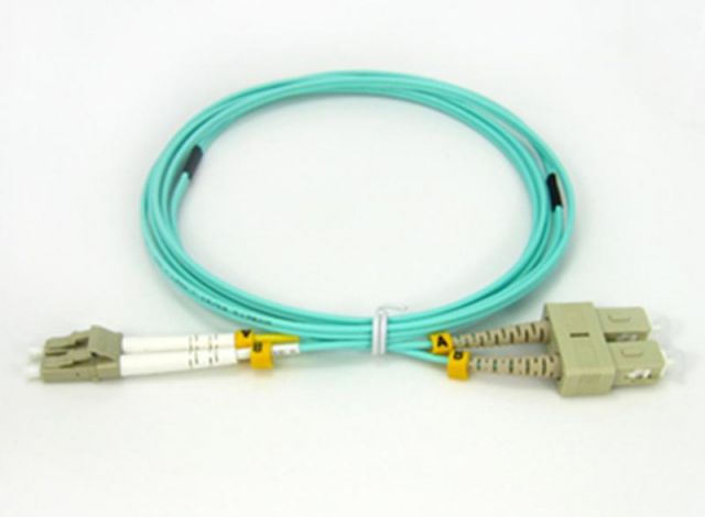 Dây nhảy quang Multi Mode OM3 LC-SC-15m Simplex 50 /125μm