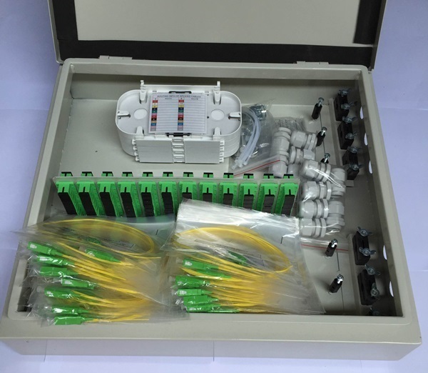 Hộp phối quang ngoài trời đủ phụ kiện vỏ thép sơn tĩnh điện ODF 36FO