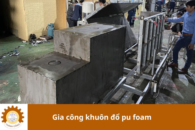 Khuôn đổ Foam cách nhiệt tủ lạnh