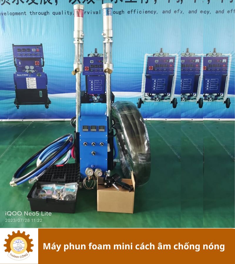 Báo giá máy phun foam mini cách âm chống nóng