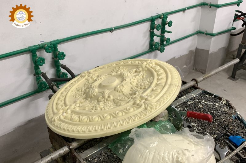 Ưu điểm của phào tấm pu nhựa giả gỗ