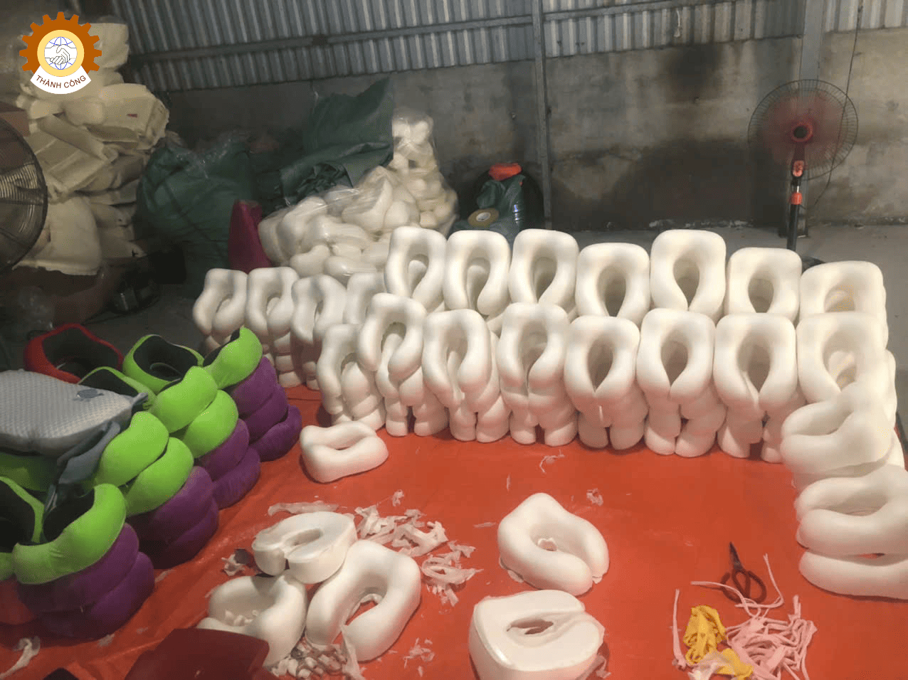 gối kê cổ cao su non