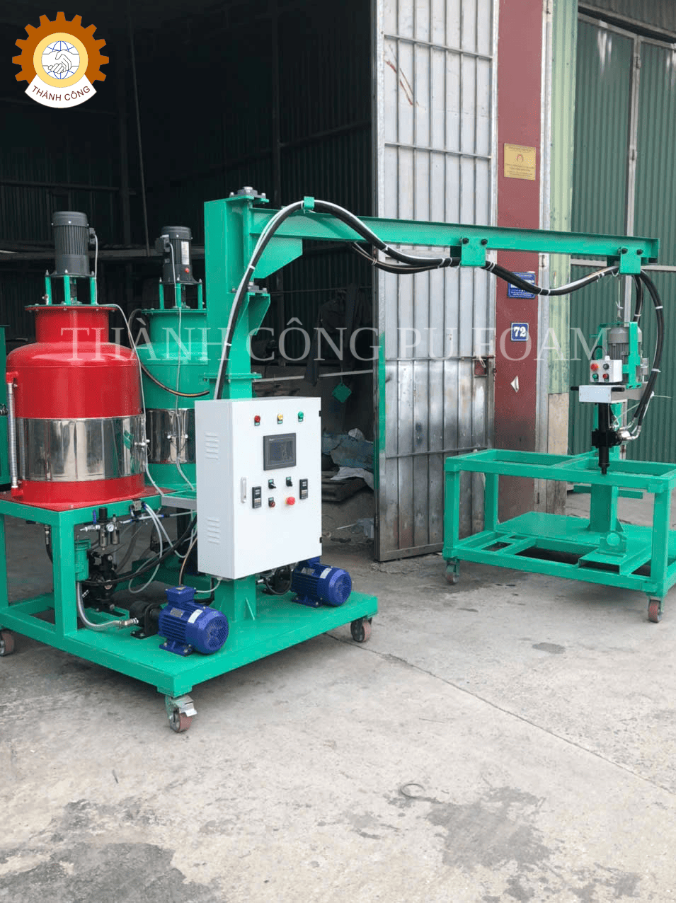 máy phun pu cao áp