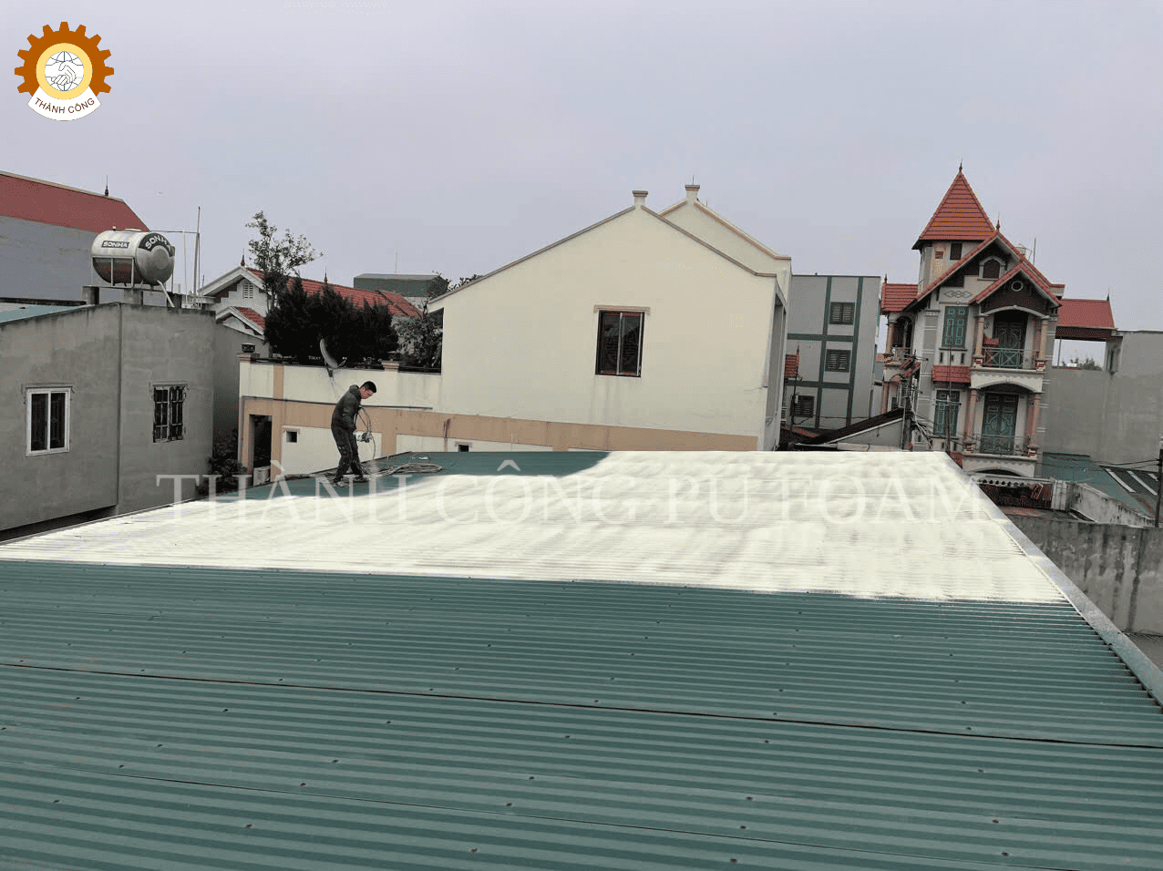 máy phun PU cách nhiệt