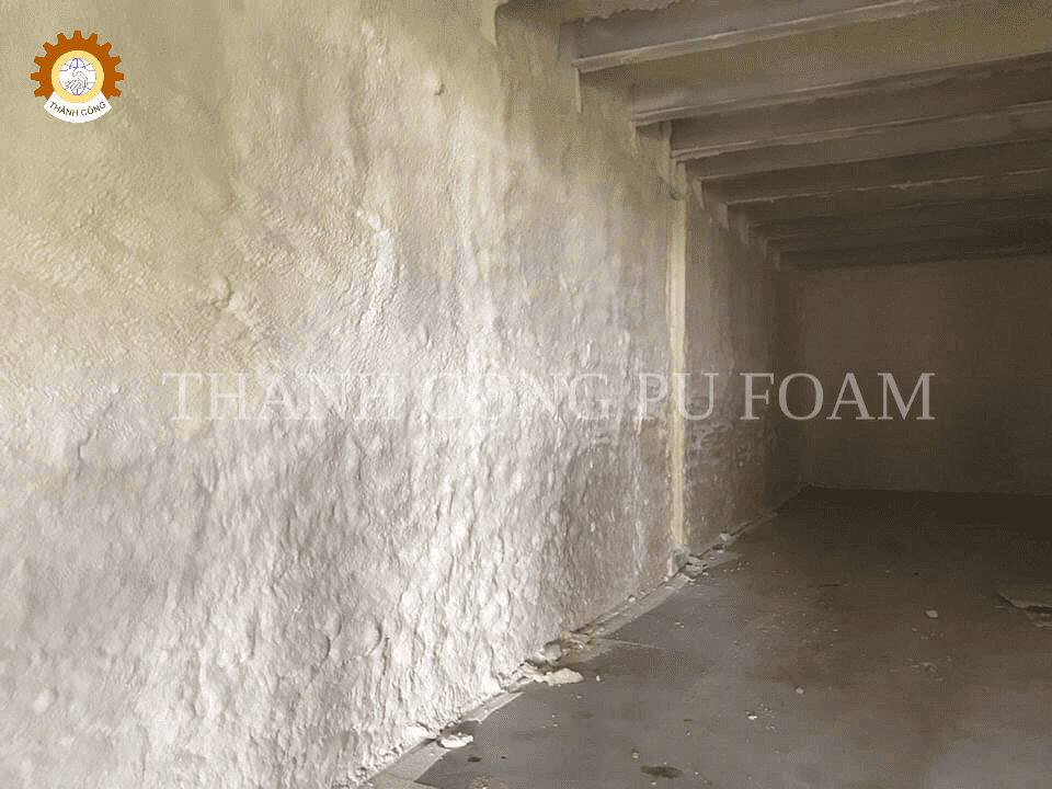 máy phun PU cách âm