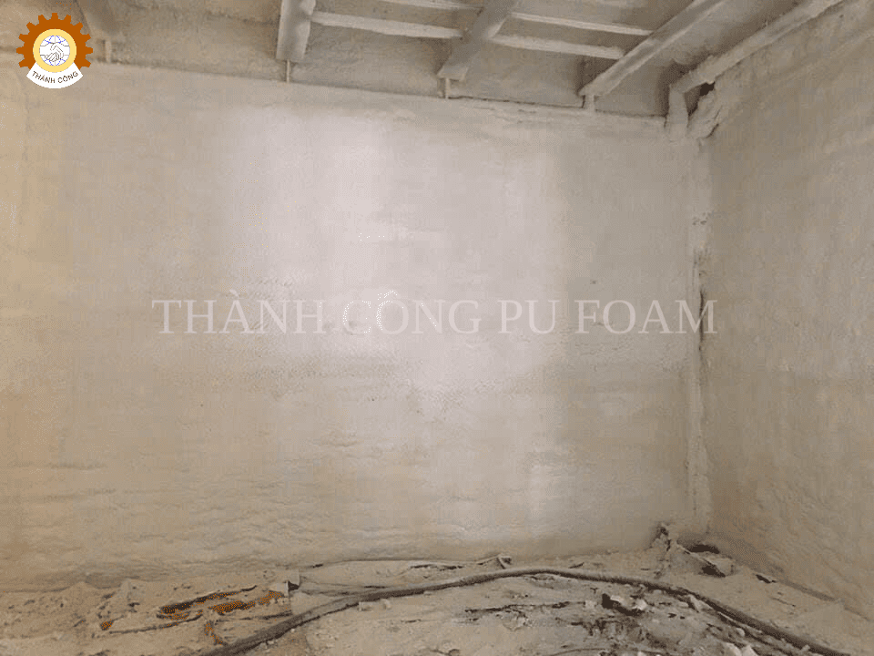 máy phun PU trong chăn nuôi