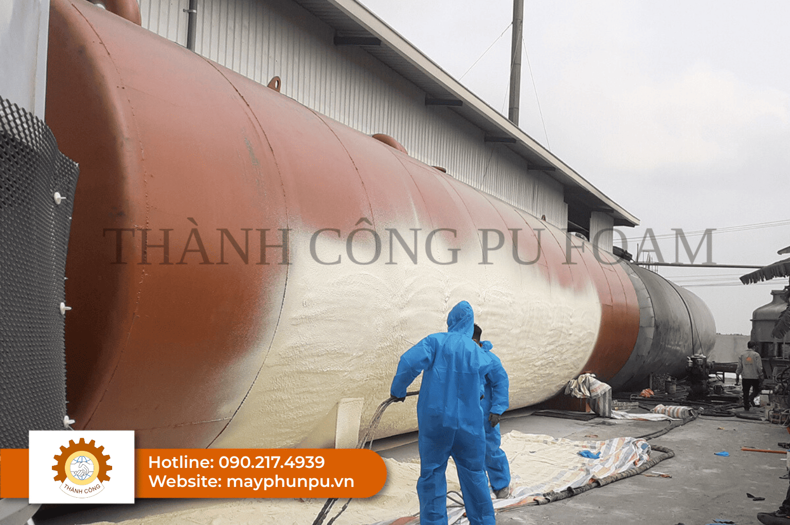 máy PU chống thấm bể chứa