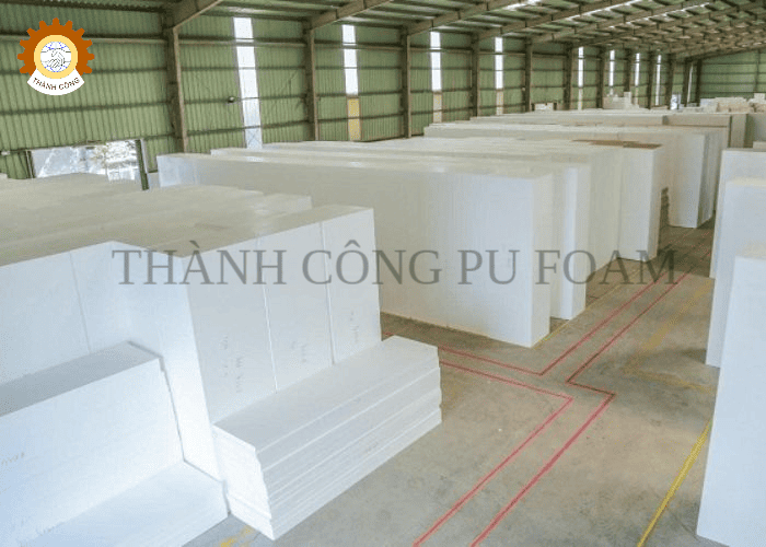 máy phun PU Foam cứng