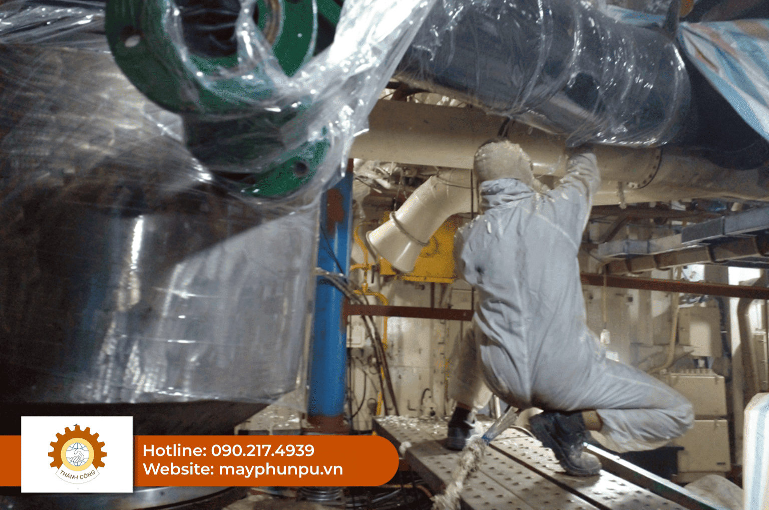 máy phun PU cách nhiệt tàu thủy