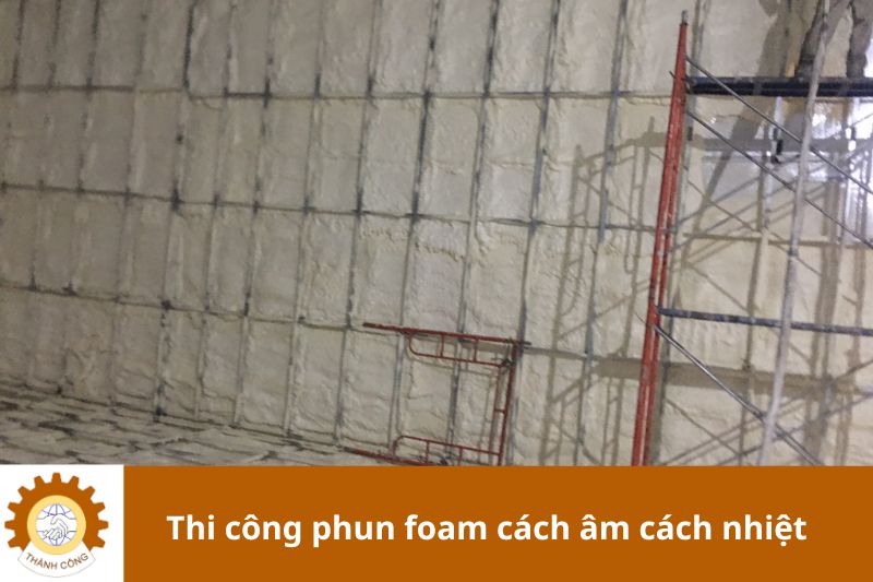 máy phun PU cách nhiệt