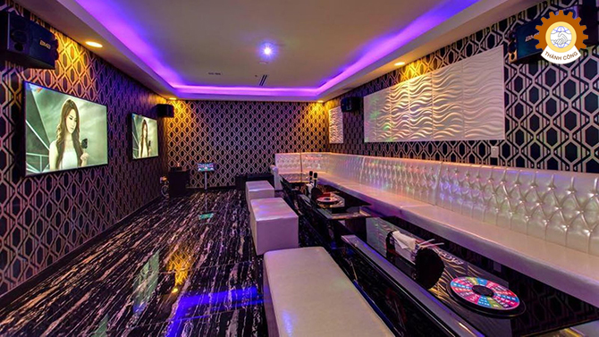 Phun foam - Tấm xốp cách âm phòng karaoke đẹp, hiệu quả