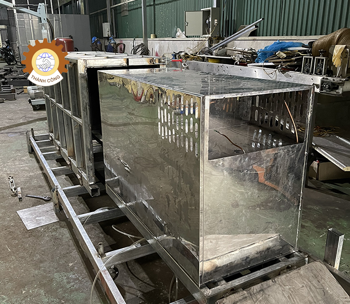 Máy phun bảo ôn cách nhiệt dạng ống