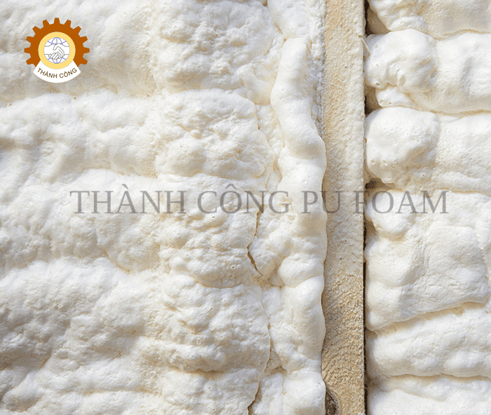 Khả Năng Bám Dính Vượt Trội Giúp Foam PU Không Bong Tróc