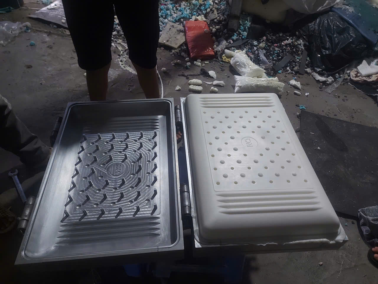 KHUÔN ĐỔ MÚT GỐI