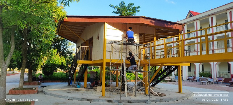 Nhà sách, thư viện gỗ ngoài trời