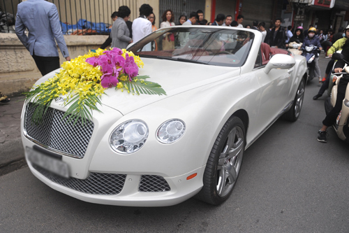 Bentley Màu Trắng ( Nội Thành )