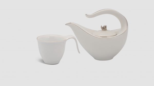 Bộ trà Minh Long Anh Vũ Bạch Chỉ Kim