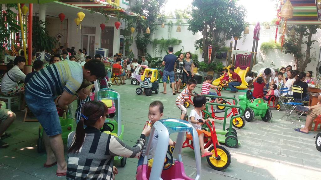 kinh doanh khu vui chơi quán cà phê