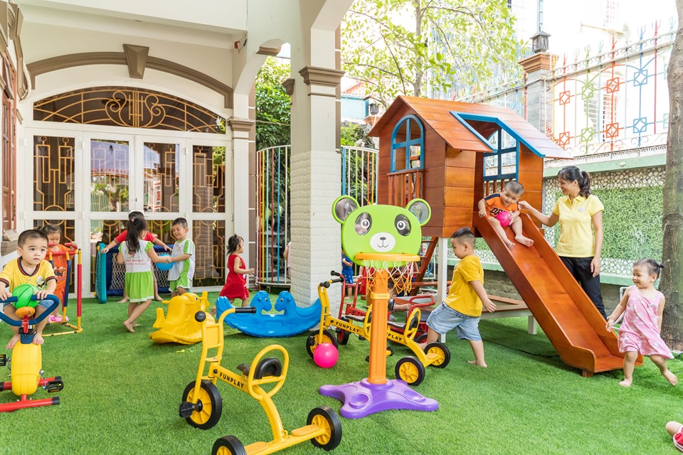 khu vui chơi liên hoàn trẻ em 