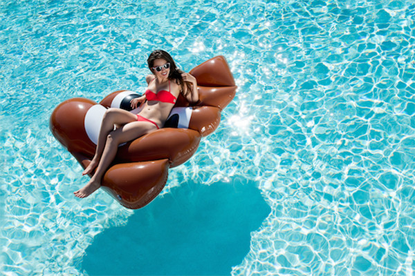 ​Top 12 mẫu phao bơi đẹp cho bể bơi resort