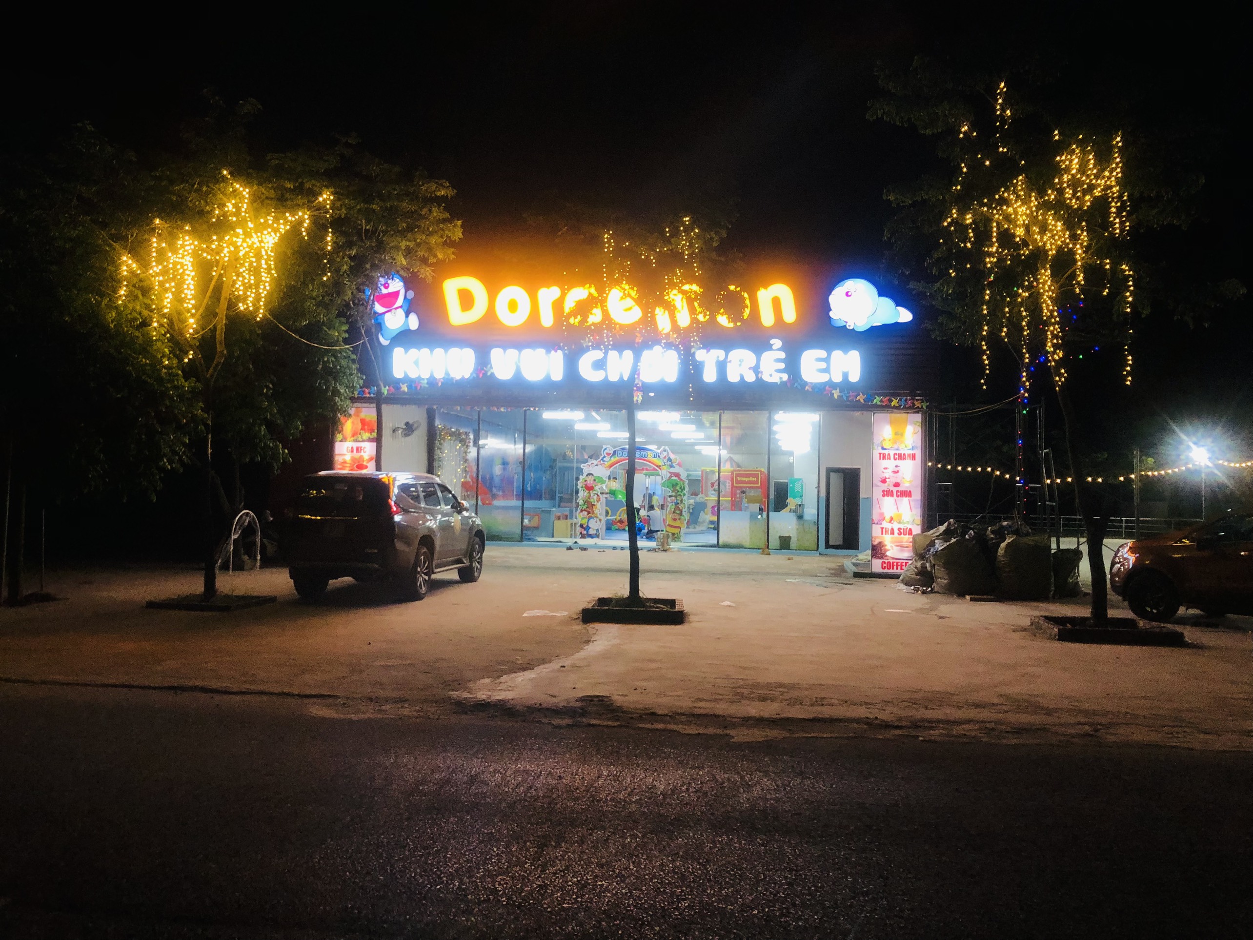 khu vui chơi Đô rê mon