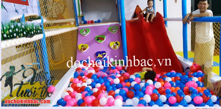 BẬC THANG TRÁI TIM TRONG NHÀ LIÊN HOÀN