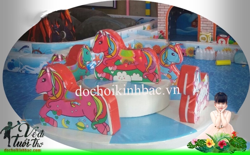MÂM XOAY NỮ HOÀNG 5 CHỖ CÓ ĐỘNG CƠ