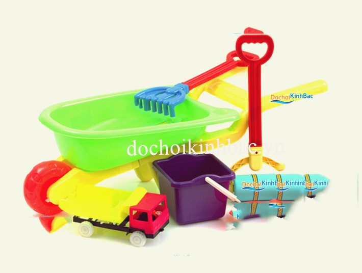 XE RÙA ĐỒ CHƠI TRỞ CÁT TRONG NHÀ LIÊN HOÀN